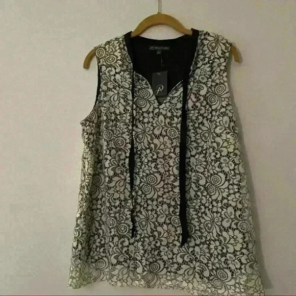 Adrianna Pappell Women’s Lace Top Size Large. - Picture 6 of 7